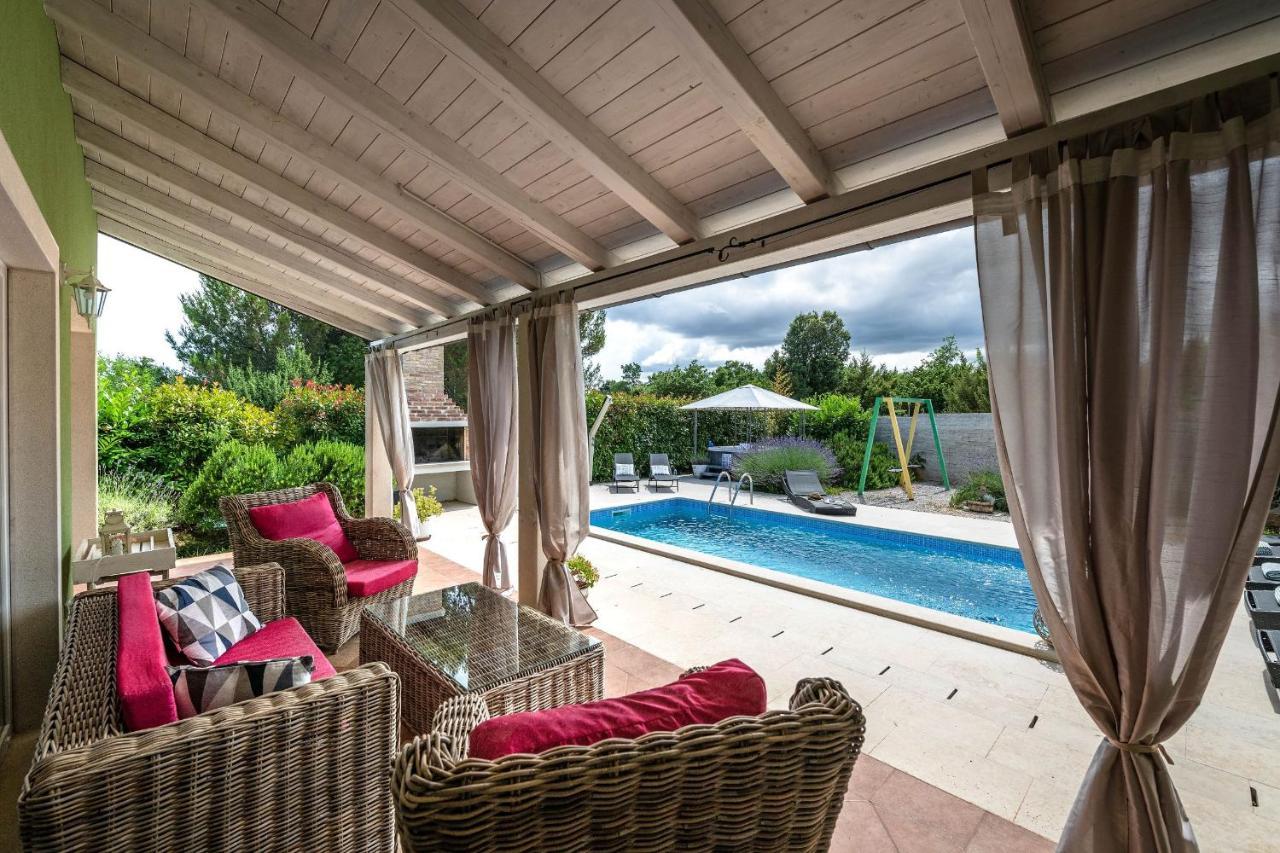 Villa Branca 6+2 Krnica Buitenkant foto